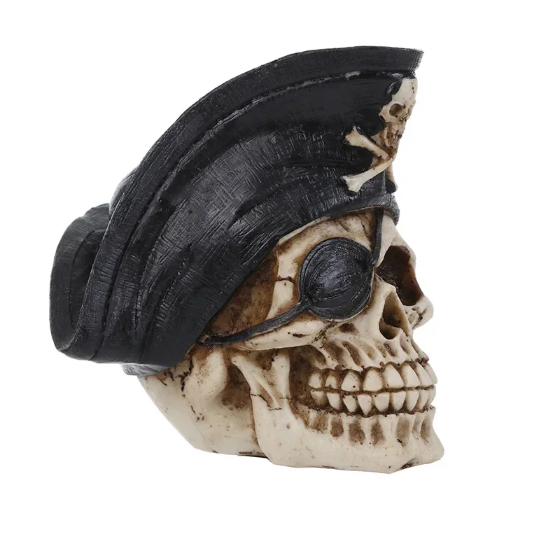 Resin Pirate Skull Head Statue for Home Decor Creative Crafts Figurines Sculpture Halloween Decoration Skull Statue Home Decor