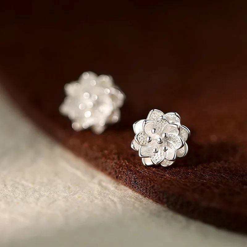 Temperament Fashion 925 Sterling Silver Lotus Stud Earrings for Woman Girl High Quality Flower Jewelry Accessory Gifts Colorfast