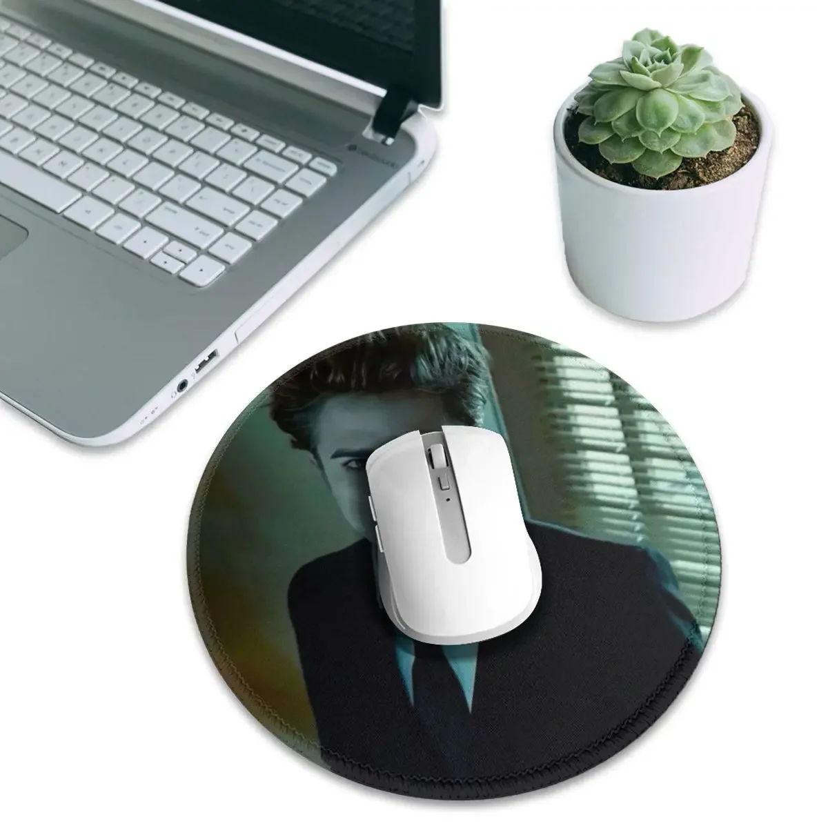 The Twilight Saga Edward Cullen Round Mouse Pad Computer Keyboard Mouse Mat Gaming Laptop Desk Mat Office Table Mats