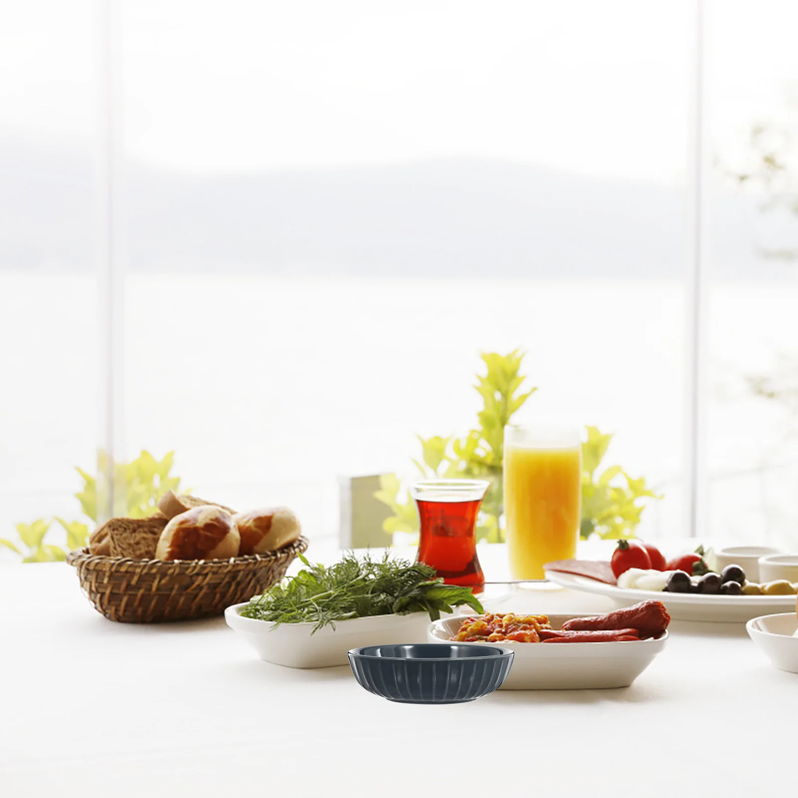 

2Pcs Ceramic Sauce Dipping Plates with Stripe Pattern for Dipping Sauces Side Dishes Desserts Sushi Appetizers Home Restaurant