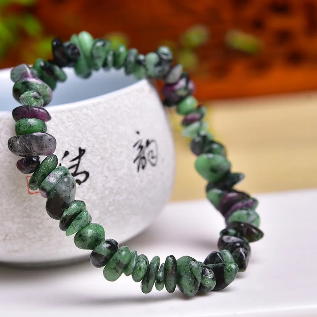 1 قطعة سوار الحصى الكريستال الطبيعي ، سوار اليشم الحصى الياقوت الطبيعي مع حجر سحق غير منتظم ، سوار الموضة