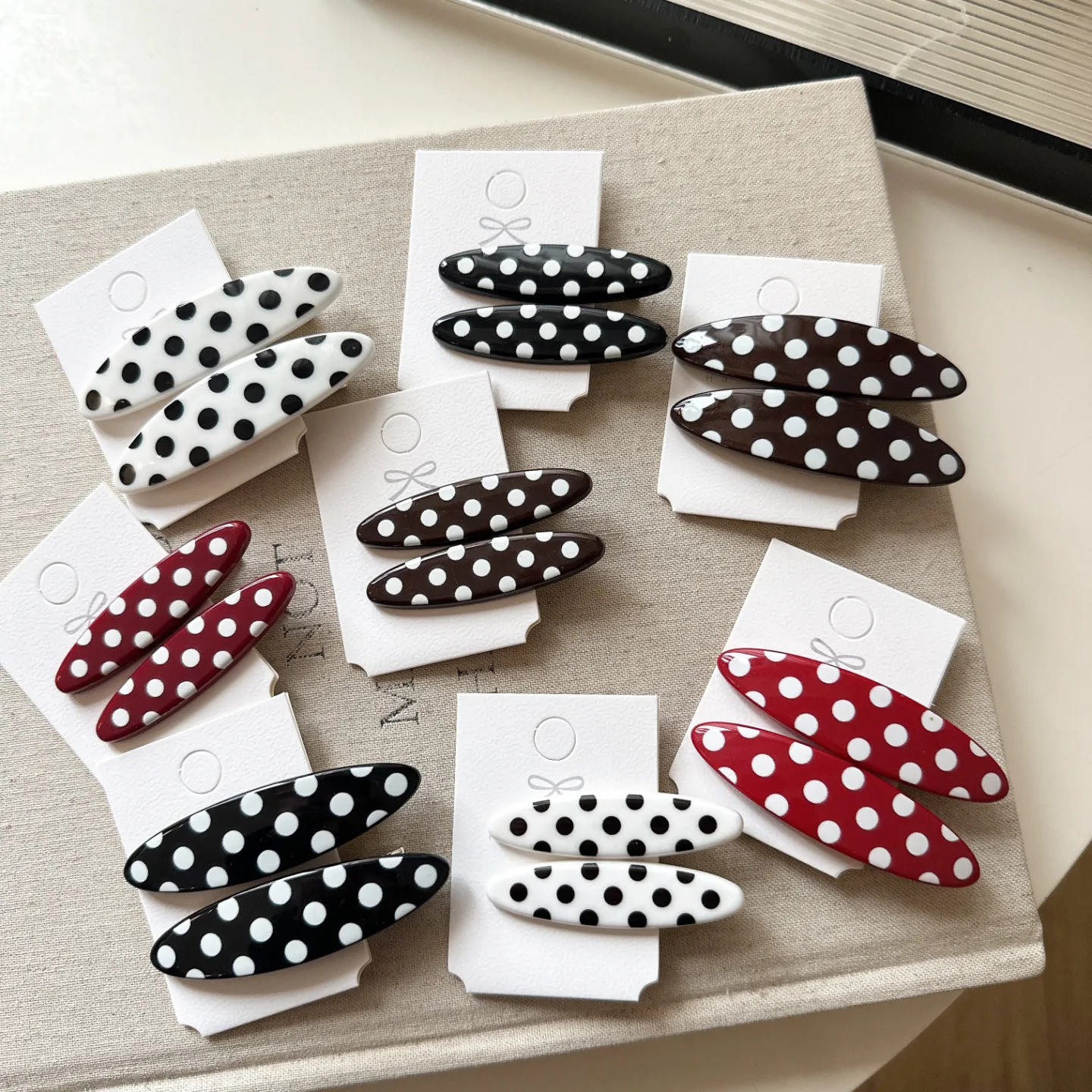 

Large Polka Dot Hair Clip for Bangs and Flyaway Side Clips Elegant Versatile Premium Resin Lightweight Daily Wear Accessory