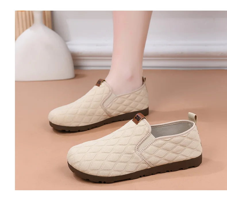 Damen-Slipper, lässige Schuhe, Obermaterial aus gestepptem Stoff mit Diamantmuster, weiche Gummisohle, rutschfest, leicht, bequem, ideal zum täglichen Tragen und für Spaziergänge. – Detail 17