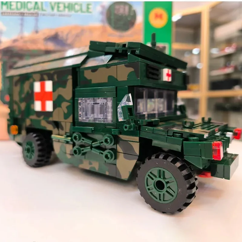 784PCS Creative Building Blocks รถทางการแพทย์คอลเลกชันเครื่องประดับบล็อกสีกล่องของขวัญของเล่นรถสําหรับเด็กผู้ใหญ่