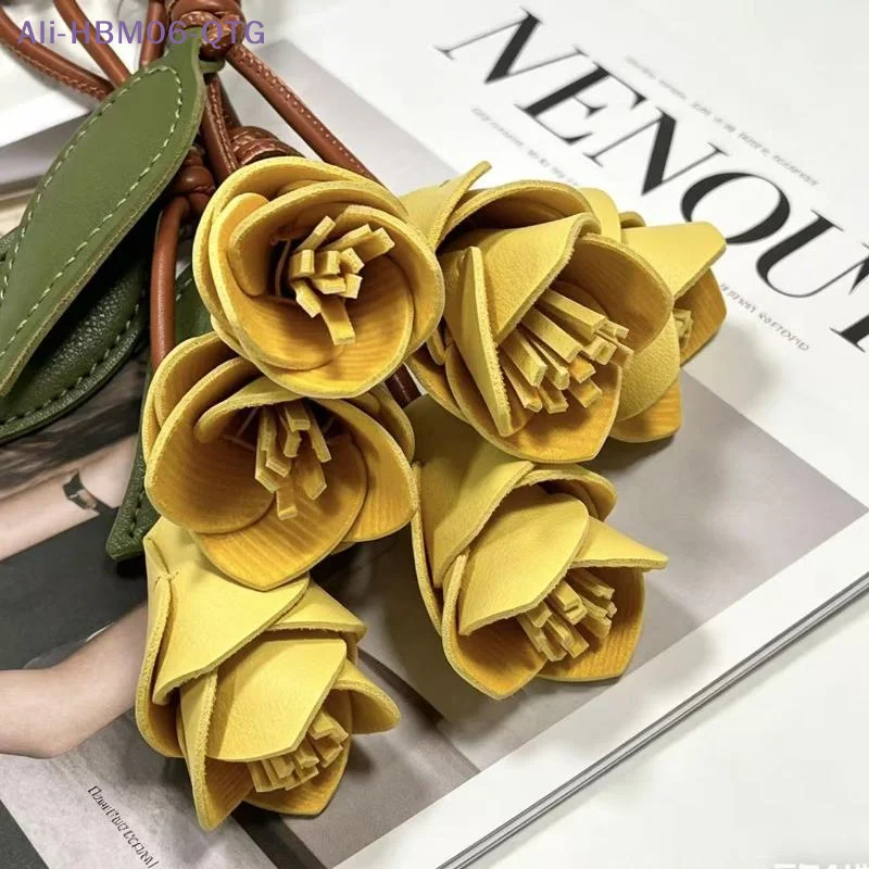 NEW Lovely Hanger Pu Leather Tulip Pendant Colorful Fashion Pu Flower Keychain Creative Bag Decoration Luggage Accessories
