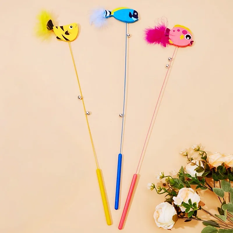 ألعاب القطط ريشة القطط دعابة عصا اللعب لطيف الأسماك لعبة القط التفاعلية مع جرس مقبض طويل ريشة دعابة القطط لعبة منتجات الحيوانات الأليفة #4