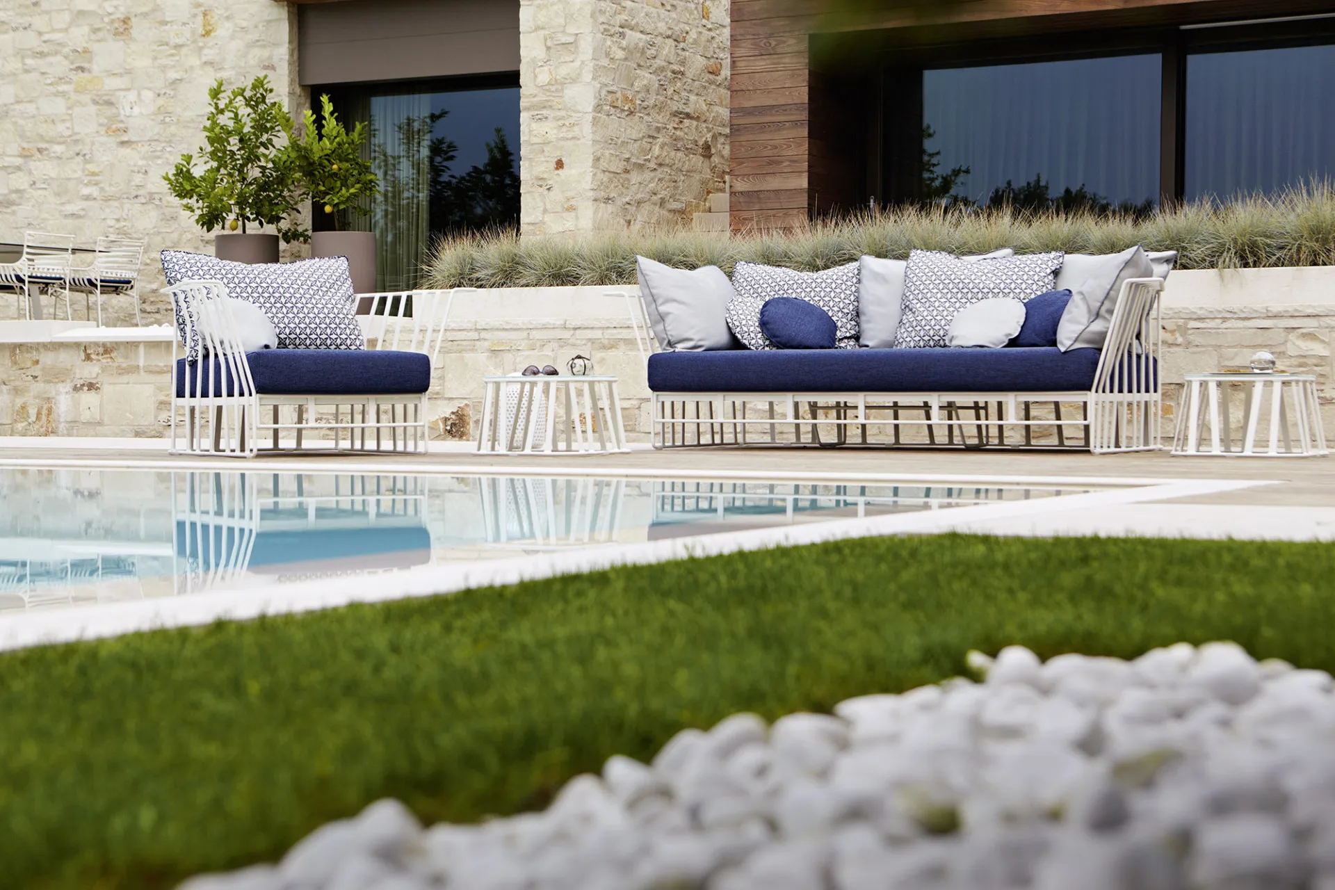 Nordic Courtyard Navy Blue Cushion White Aluminum Alloy Frame Garden Sofa Set Outdoor Furniture