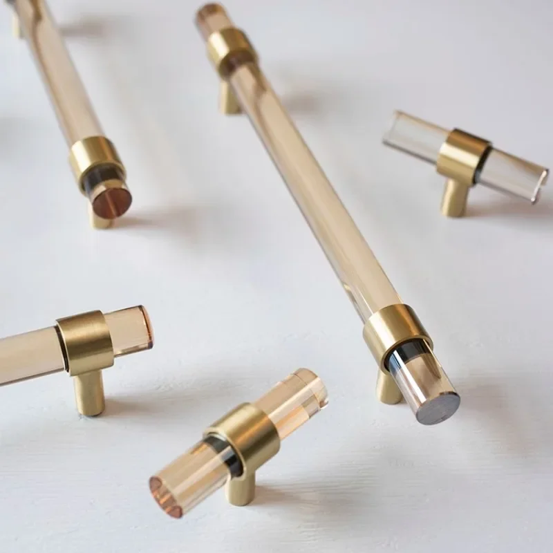 

Латунный акриловый длинный зеркальный шкаф, прозрачный ящик цвета шампанского, мебель для гардероба, роскошная дверная ручка