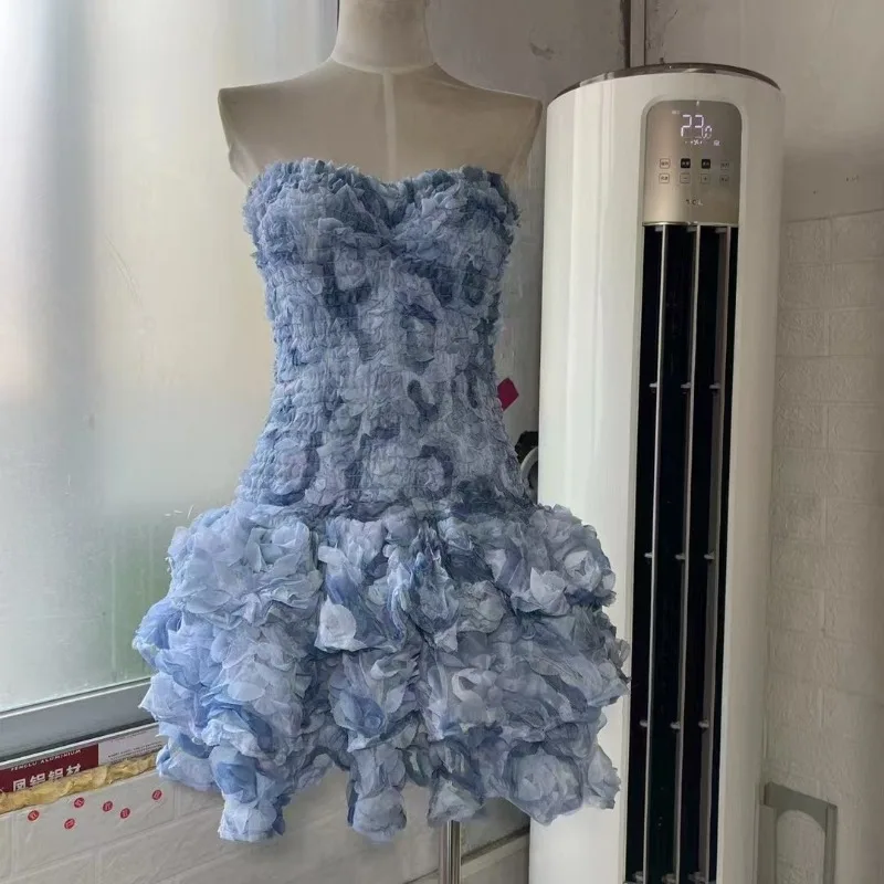 2025 primavera e verão francês novo tubo superior elástico envoltório camada plissado vestido curto para mulher