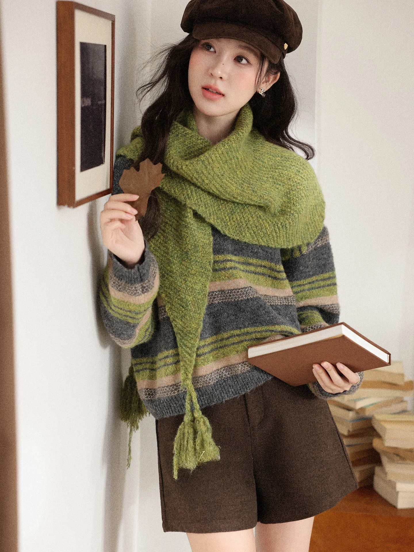 

Свободный женский свитер в полоску из вельвета, осенне-зимний дизайн, повседневный, прямой крой, с длинными рукавами, круглый вырез, топ