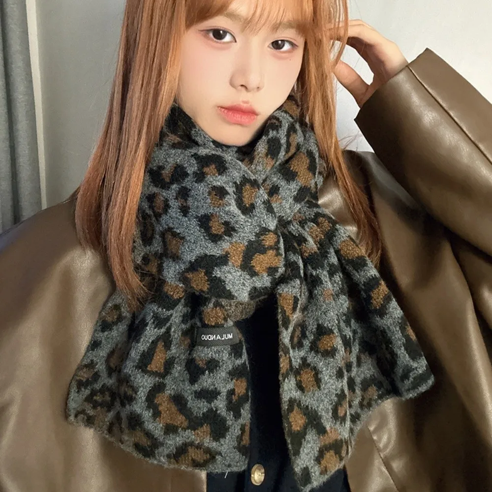Trendy Lightweight Leopard Print Scarf Korean Style Cashmere Blend Imitation Wool Scarf Windproof Warm Winter Shawl Unisex