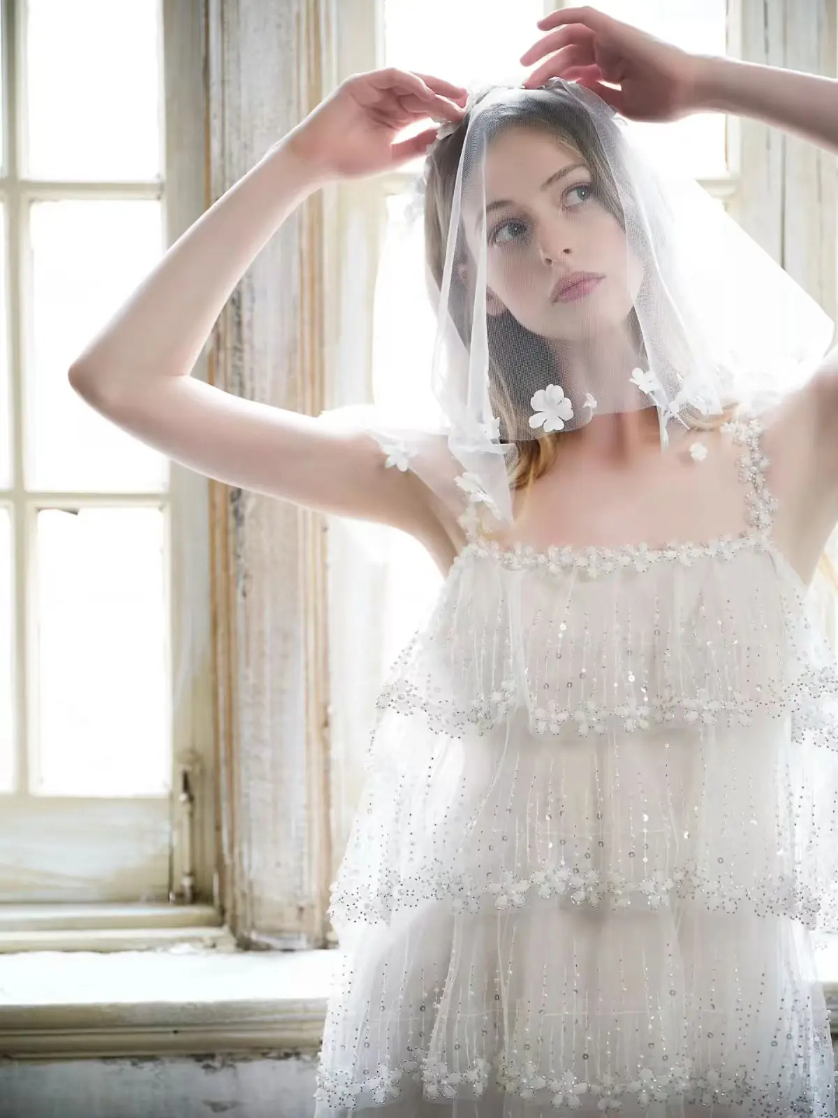 Spaghetti Swing A Line Wedding Dress ,Gorgeous Ruffles Layers Skirts Lovely Bridal Gowns ,Vestido De Noivas    DW1062