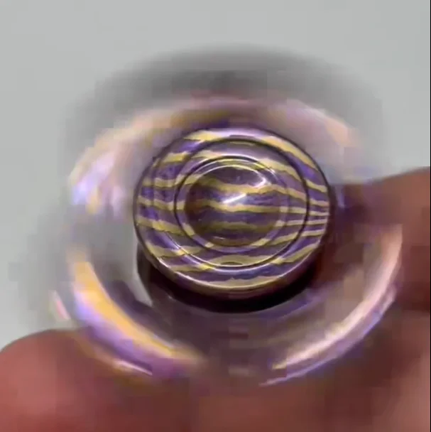 Used EDC STANBLE EDC zircuti Toothless Boy spinner fidget decompression toy