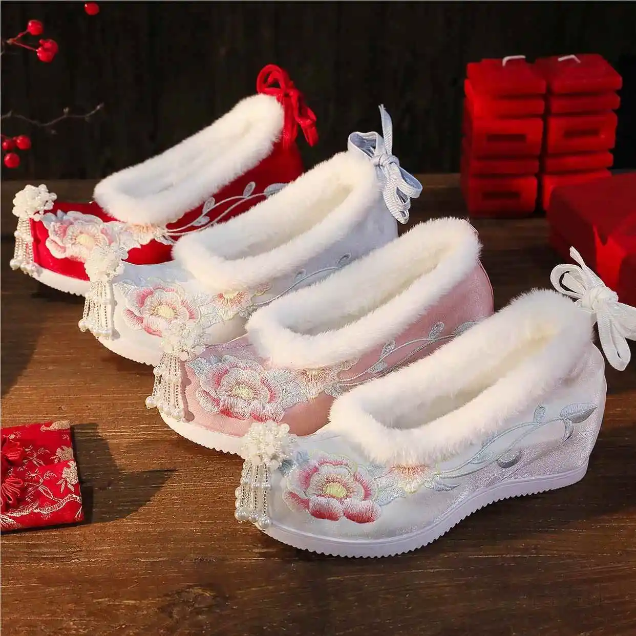 Women's Hanfu Shoes Embroidered Fleece Lined Inner Heightening Spring Autumn Beijing Ancient Costume Cotton Shoes Retro Style