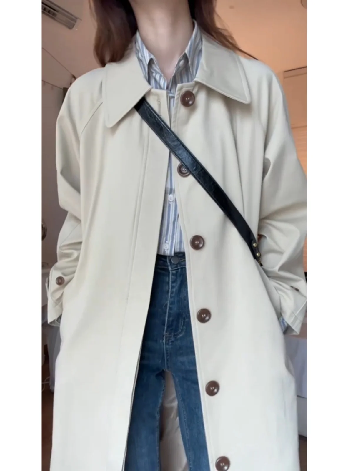 

Женский плащ с гофрировкой, шикарный бестселлер, серия Closthes с отложным воротником сбоку, уникальный V-образный воротник, искусство, элегантность