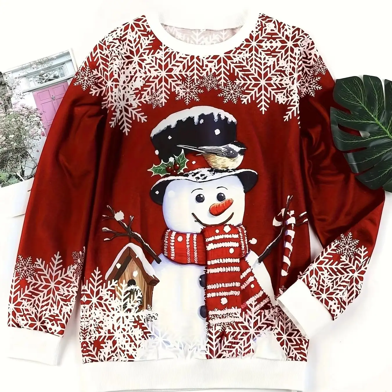 Stylish Christmas pullover T-shirt with snowman print – new limited-edition autumn release.