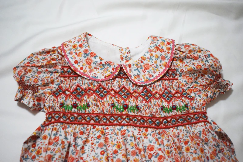 Little Girls Princess Floral Handmade Smocked Dress Summer Girls Elegant Vintage Embroidery Dresses 2-7 Years Smocking Boutique
