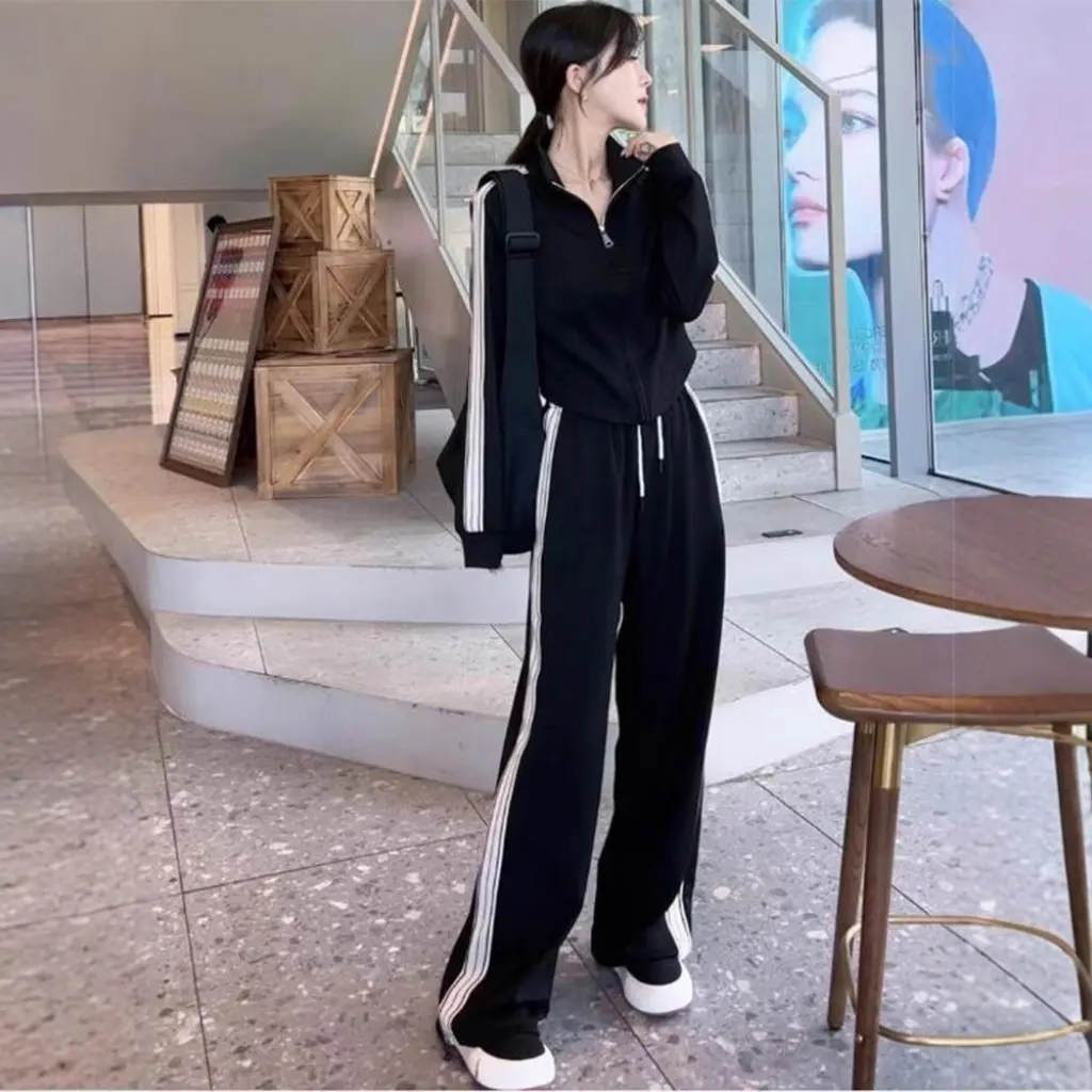 

Women's Fashion Casual Sportswear Suit Elegant Slimming Two-Piece Set with Sweatshirt And Wide-Leg Pants for Spring And Autumn