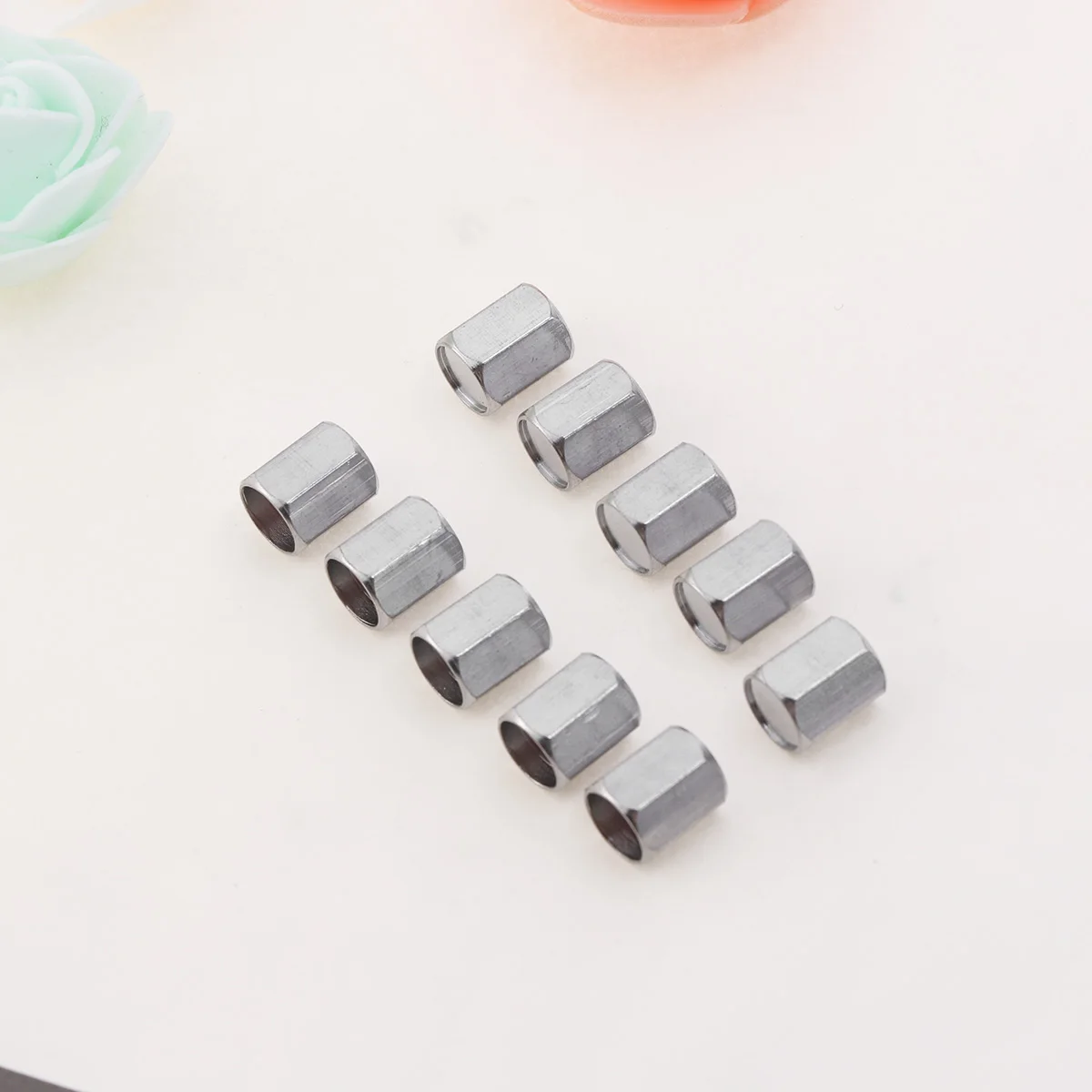 

20pcs Tire Stem Caps Hexagon Brass Plated Air Valve Covers Universal For Car Auto Bike Motorcycle Truck Bus Wheel Accessories