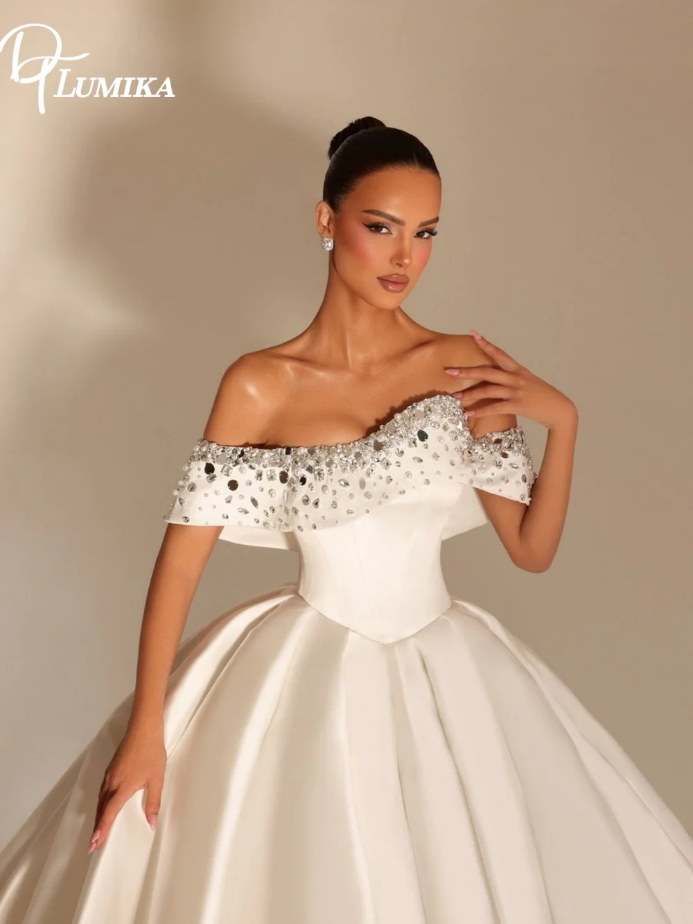 

Luxury Off The Shoulder Satin Wedding Dress Gown Exquisite Beading Crystals Custom Made Bridal Gown For Bride Vestido De Novia