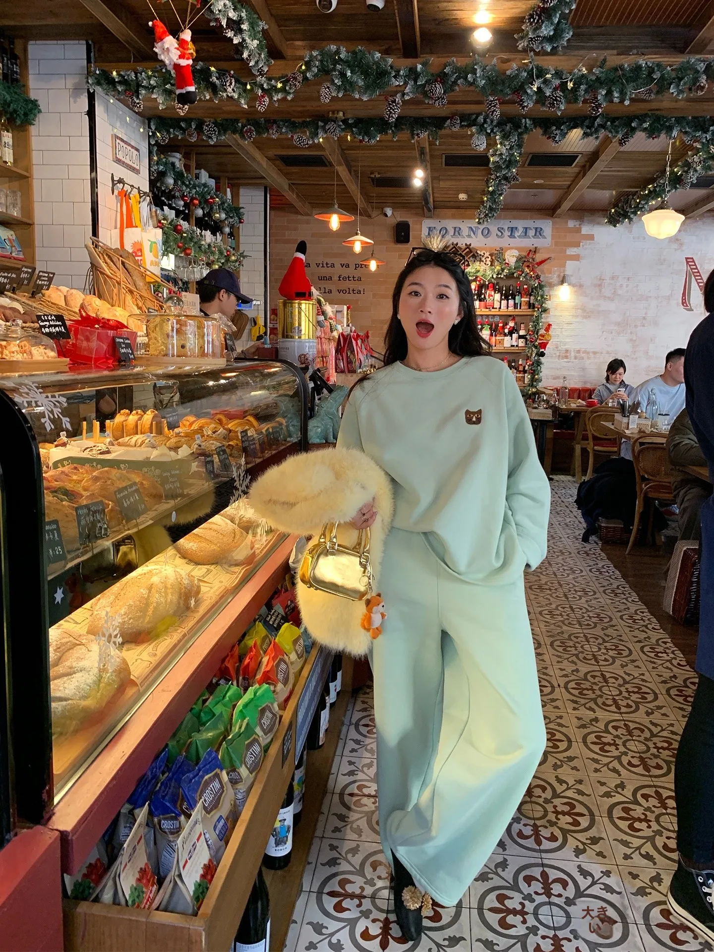 

Женский комплект свитшотов на подкладке Fce, комплект из двух предметов, теплая гарантированная повседневная одежда свободного покроя, длинные брюки с высокой талией све