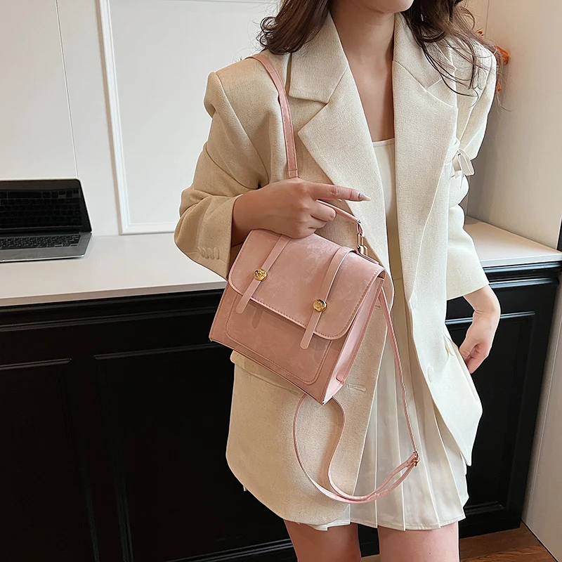 

Stylish Crossbody Bag Ladies 2024 Simple Style Solid leather Shoulder Bag Ladies Messenger Bag PU High quality feel