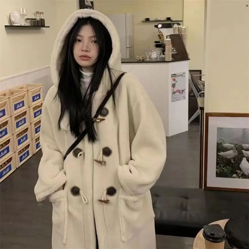 سترة صوف الضأن للنساء بجيوب امرأة خضراء ومقصورات تخزين وحوامل أوعية ونمط المودعات