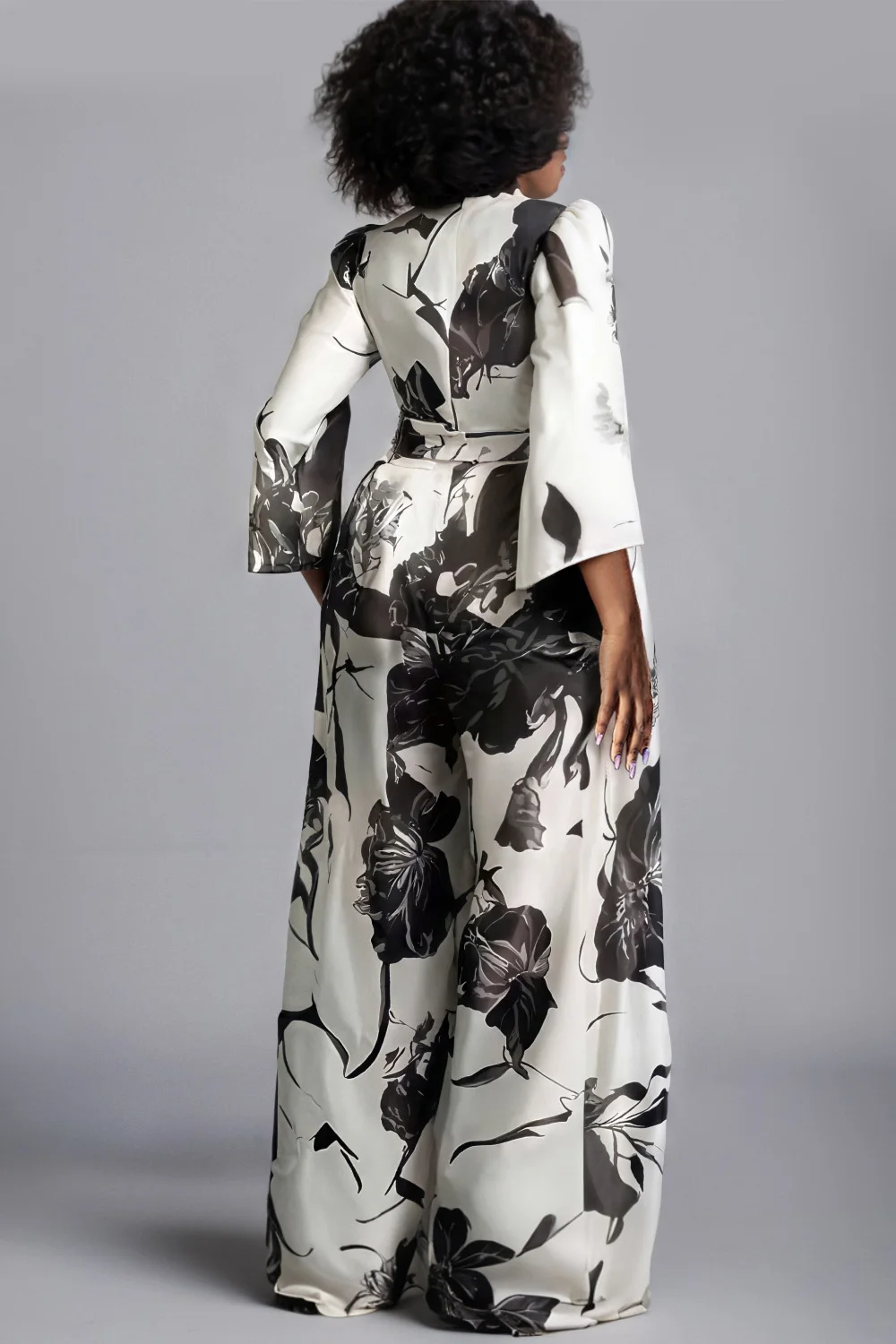 بالإضافة إلى حجم الأعمال عارضة الأسود الأزهار الخامس الرقبة 3/4 كم جيب أنيقة واسعة الساق حللا الساتان