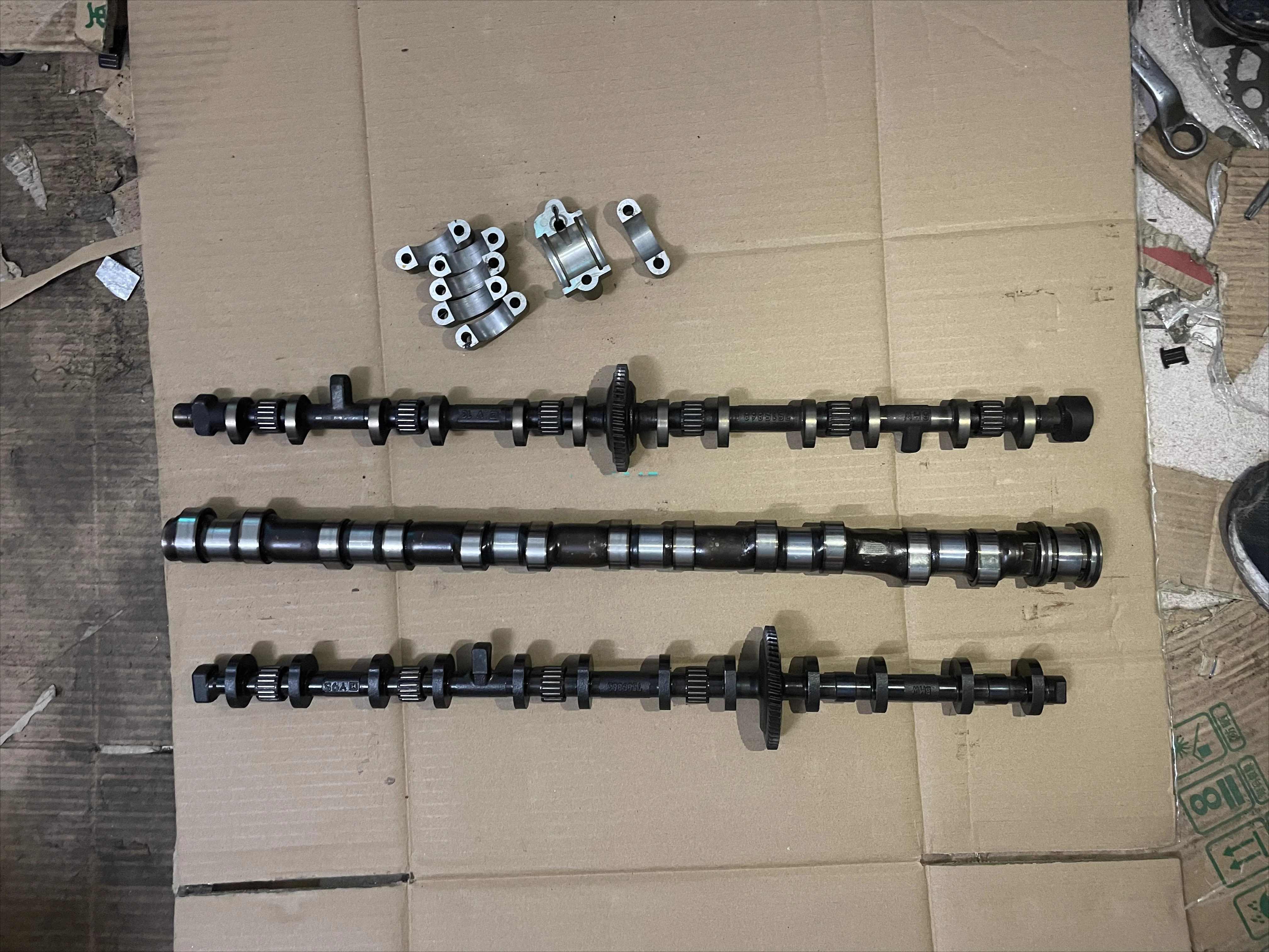 

N55 N52 N20 N46 X3X5X6 520 523 530 730 Intake camshaft eccentric shaft