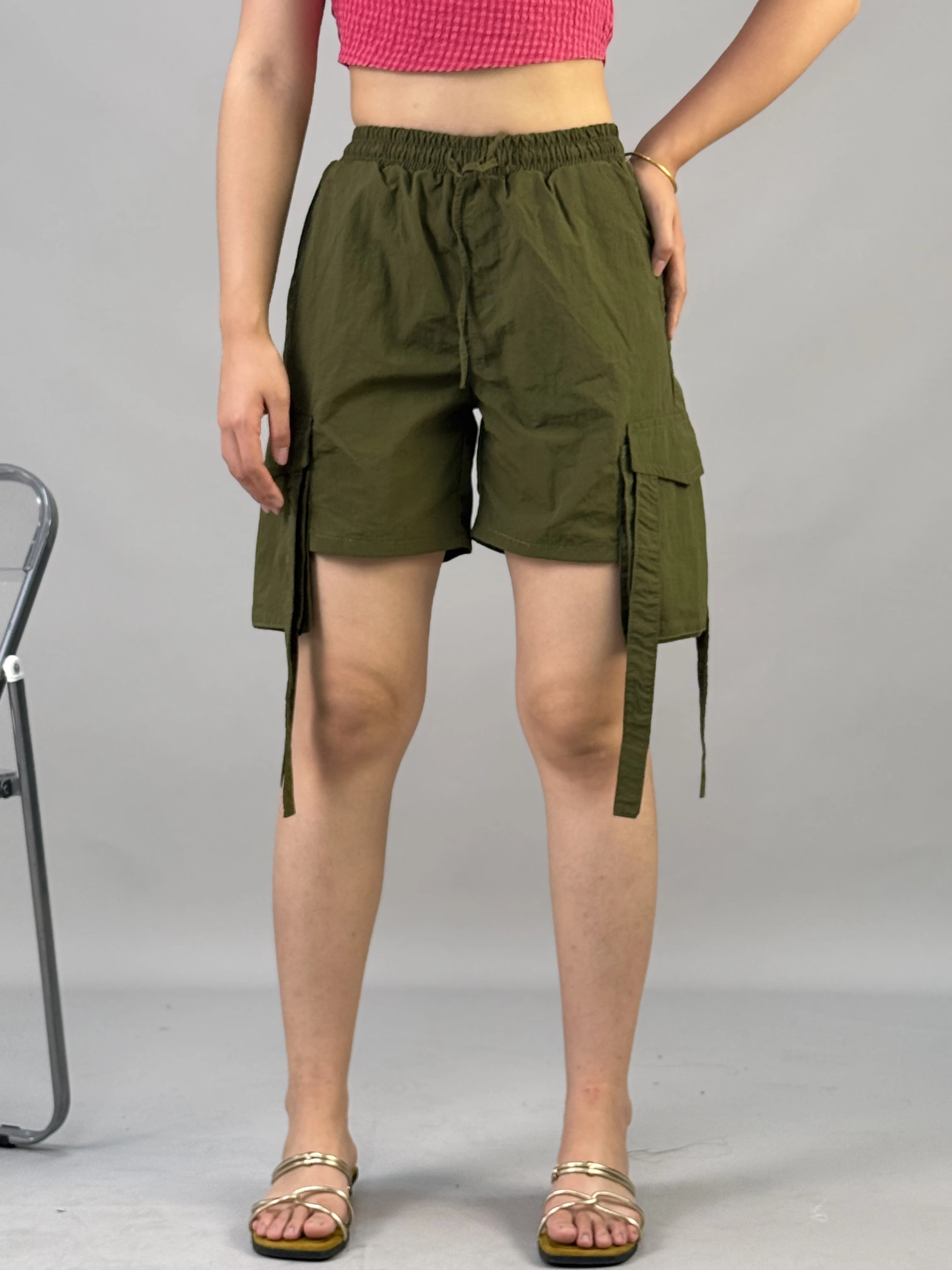 

Fashionable Ladies' Shorts Comfortable And Breathable With Large Pockets In The Workwear Style Available In Multiple Colors