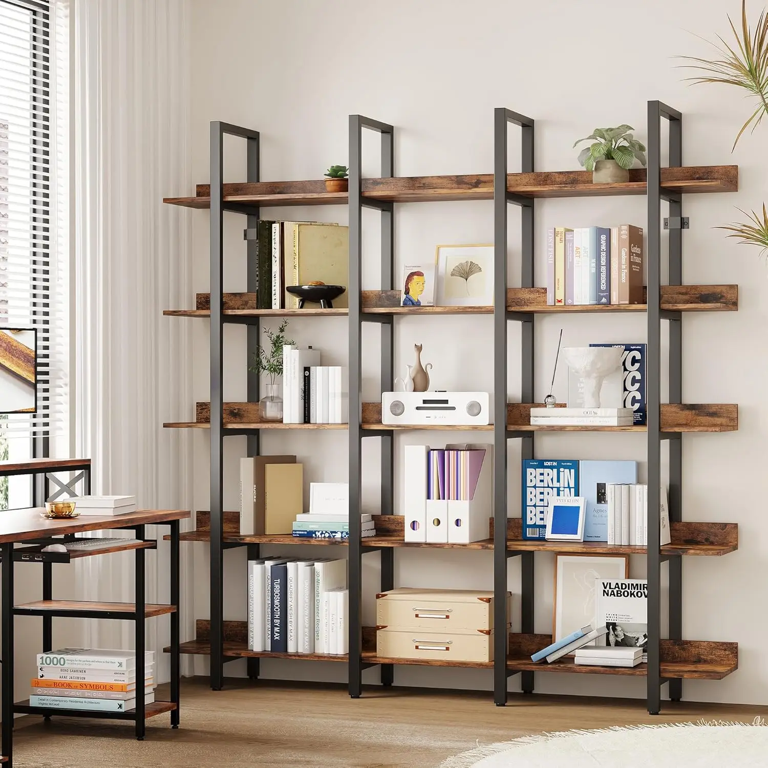 Bücherregal aus Eisen und Bücherregale dreifach breit 5 Ebenen große offene Regale, Etagere Bücherregale mit hinterem Zaun für Home-Office-Dekor,