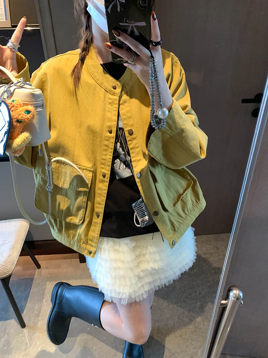 

Early spring new Korean style simple round neck workwear with double pockets and loose casual short jacket