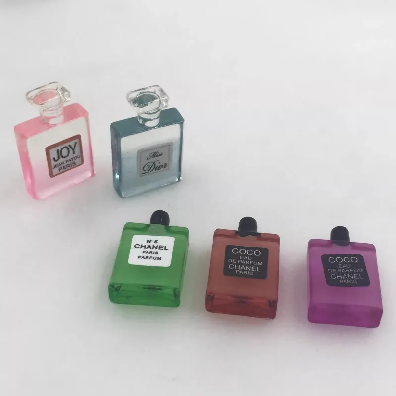 Plastic Mini Perfume Bottle for 1/10 RC Crawler Car AXIAL SCX10 III AX103007 Traxxas TRX4 Defender Bronco Decorative Parts