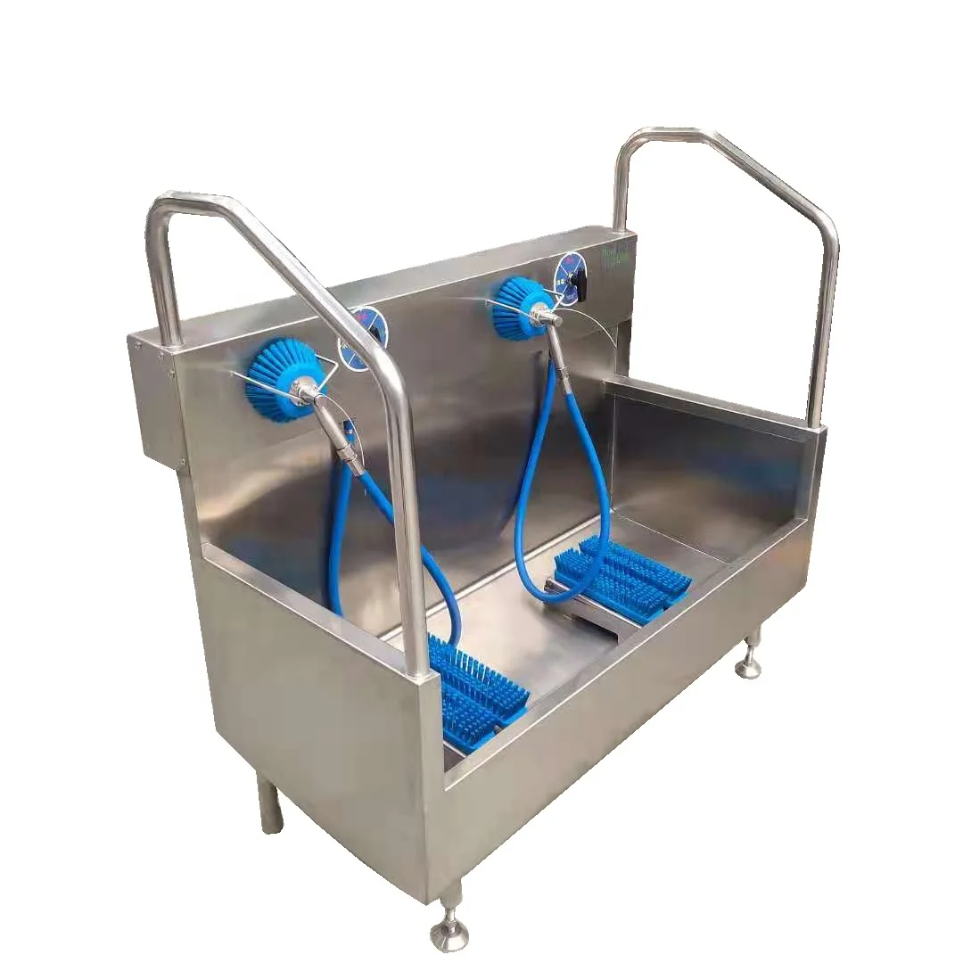 Food factory workers use manual boot washing machine boot cleaner shoe shine machine