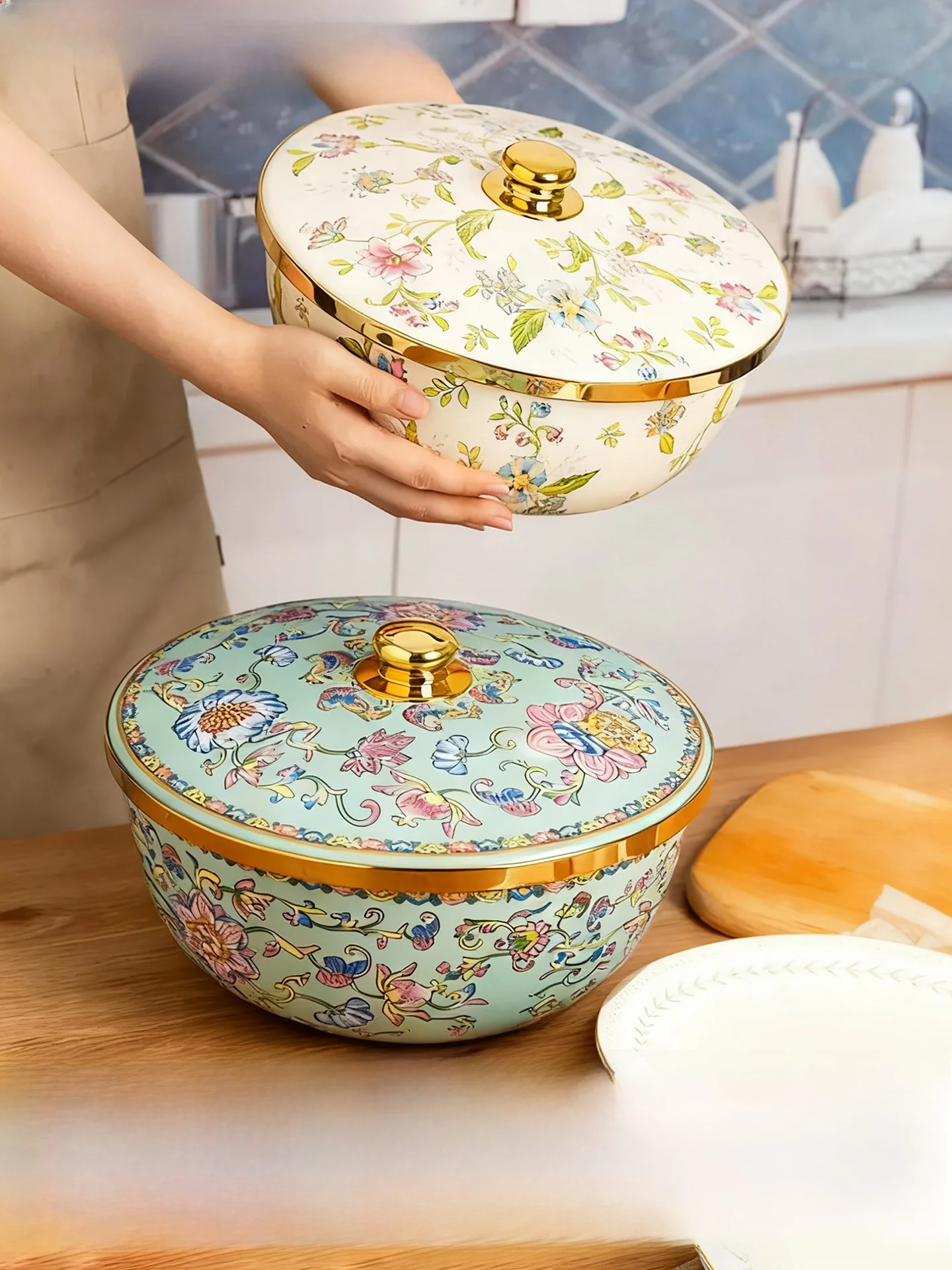 

High-End Enamel Bowl with Lid for Kitchen Home Use Thiened Dough Kneading Basin Microwave Not Se Diwaer Se Gold Rimmed