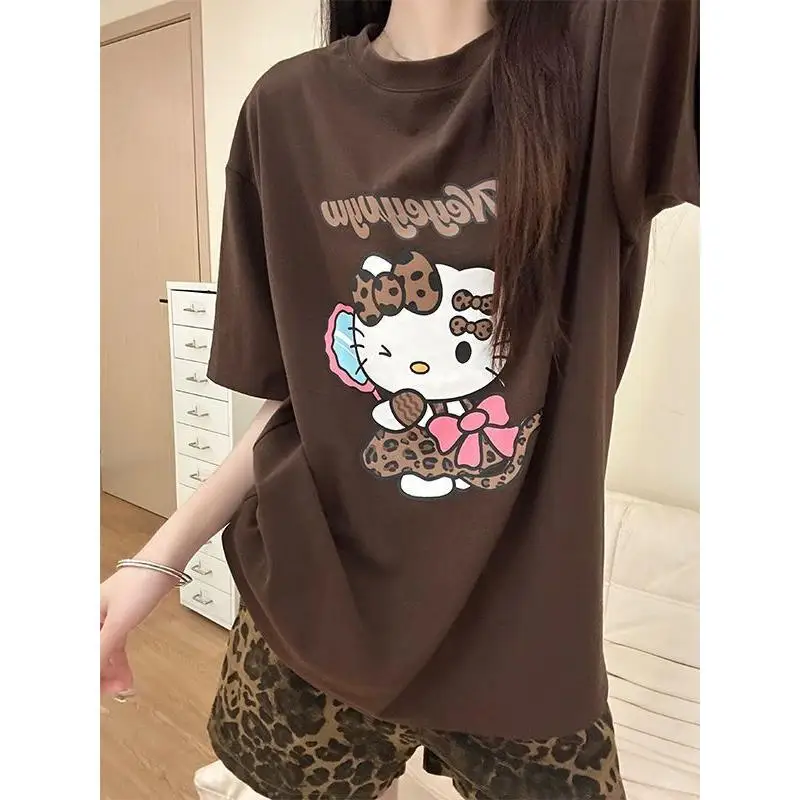 بيجامة لطيفة Hello Kittys Kawaii بأكمام قصيرة تناسب موضة الاتجاه غير الرسمي هدية مريحة للتنفس لصديقتك