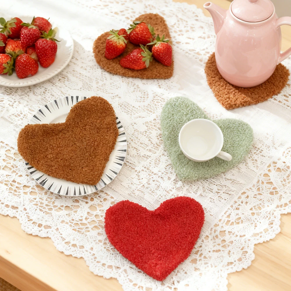 BUYNOW 1pc 2pcs/set Solid Color Teddy Plush Heart-Shaped Coaster Minimalist Korean-style INS Dining Table 19x16cm Placemat Decor