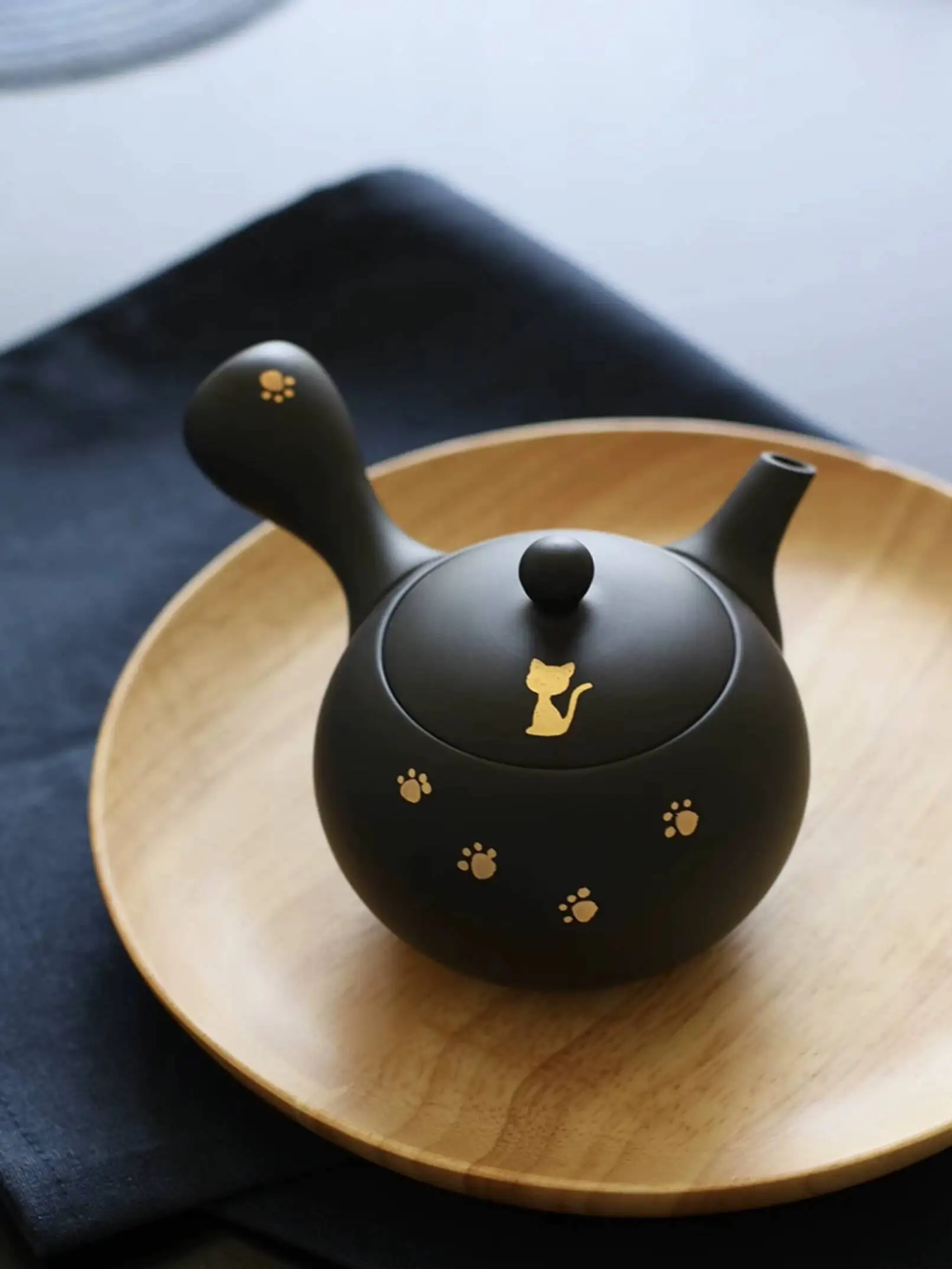 In Stock Imported Tokoname Ware Golden Cat Horizontal Handle Jiki Side-Handle Teapot Japanese Tea Set