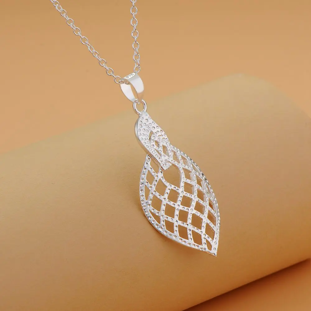 925 Sterling Silver Necklace Pendant Leaves for Women Wedding Engagement Jewelry Fashion Classics Gift Party High Quality
