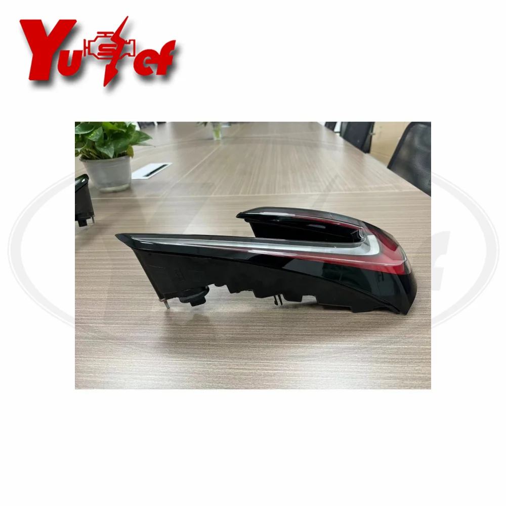 Auto Parts Auto Lighting System Rear Car Led Tail Lamp OE 1691500-00-F for Tesla Model 3
