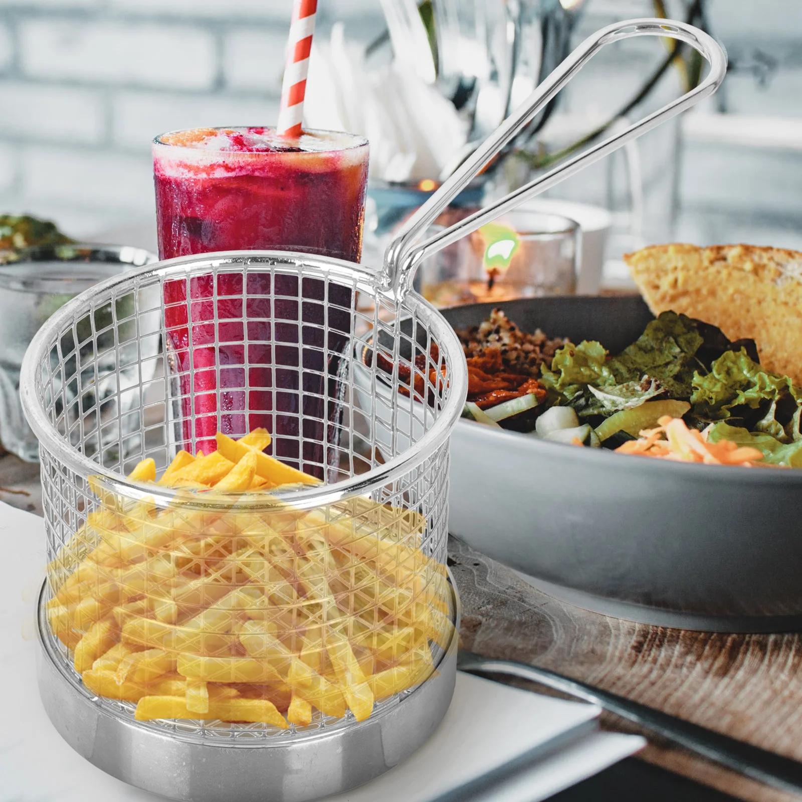 

Stainless Steel Frying Basket Long Handle Durable Kitchen Gadget for French Fries Chips and Fried Food Reusable Practical Filter