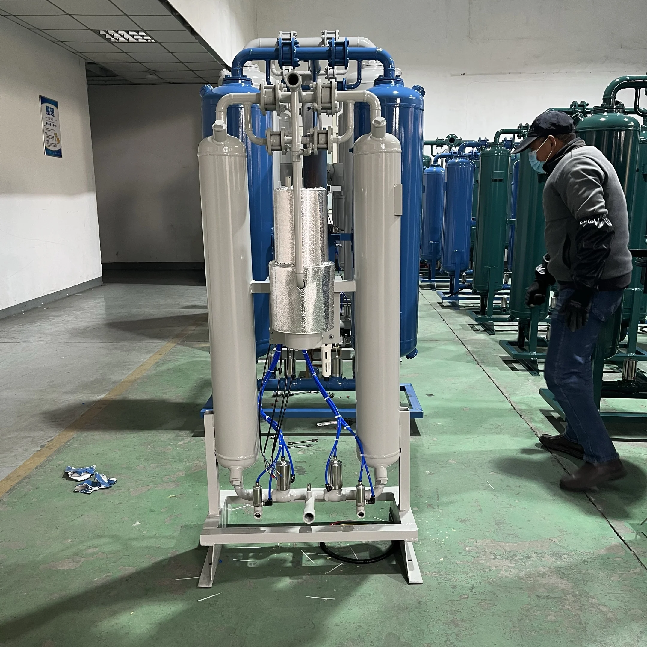 Energy-efficient, low-energy heating and unheating modular desiccant dryers