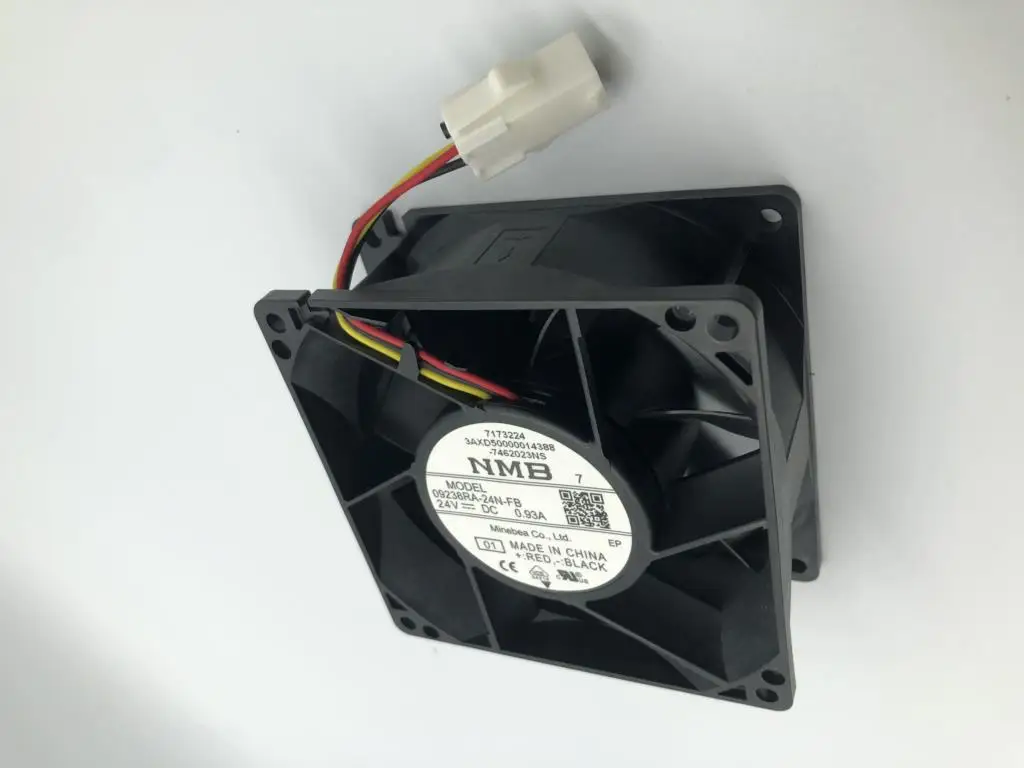 09238RA-24N-FB لـ NMB-MAT DC 24V 0.93A 92x92x38mm 3-Wire Server محوري قوي عالي السرعة مروحة تبريد