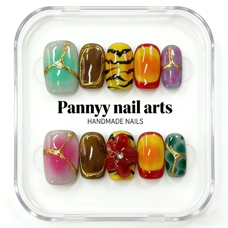 

Short Square Handmade Press on Nails Bold Gradient Acrylic False Nails with Tiger Stripe 3D Flower Decor Fake Nail for Ladies