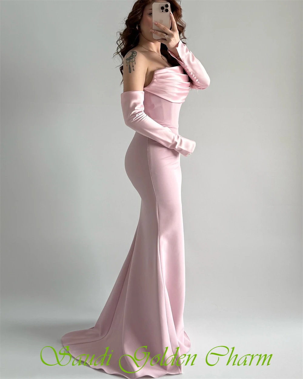 Aangepaste eenvoudige roze jersey avondjurk elegante boothals lange mouwen celebrity jassen delicate zeemeermin knoppen feestjurk