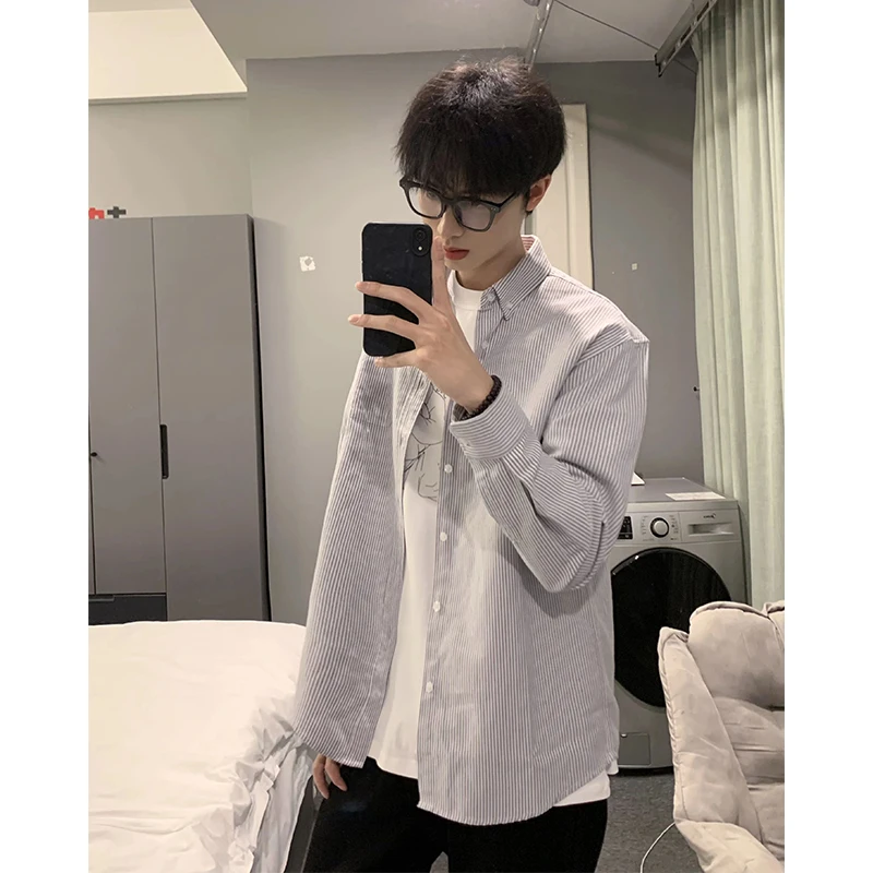 

Летняя тонкая полосатая рубашка-куртка с длинными рукавами для мужчин, молодежная модная солнцезащитная одежда свободного кроя, премиум-качество, трендовая модель для подростков.