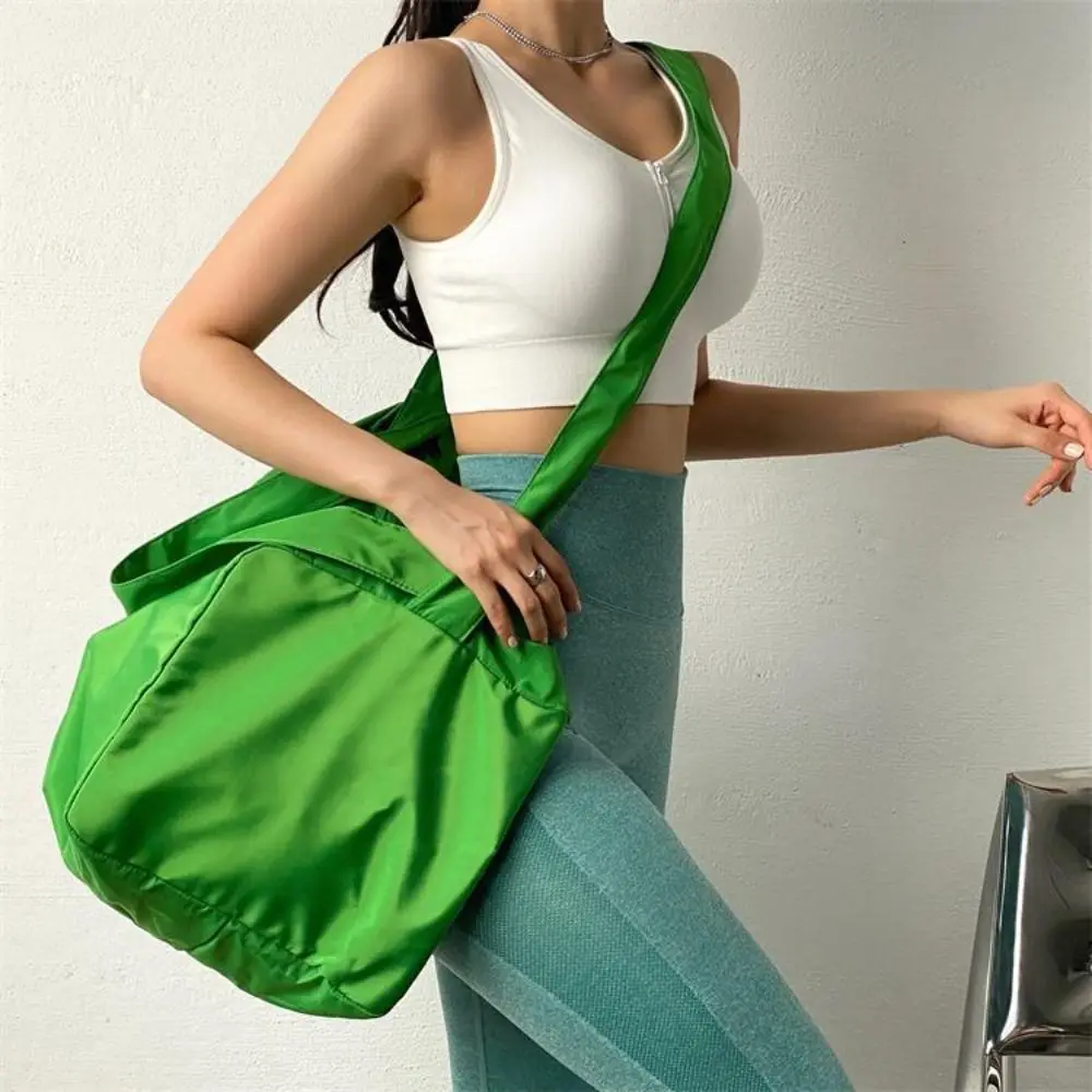 Shoulder Bags Nylon Yoga Training Bag Solid Color Large Capacity Sports Fitness Bags Portable Waterproof Travel Tote Bag Outdoor