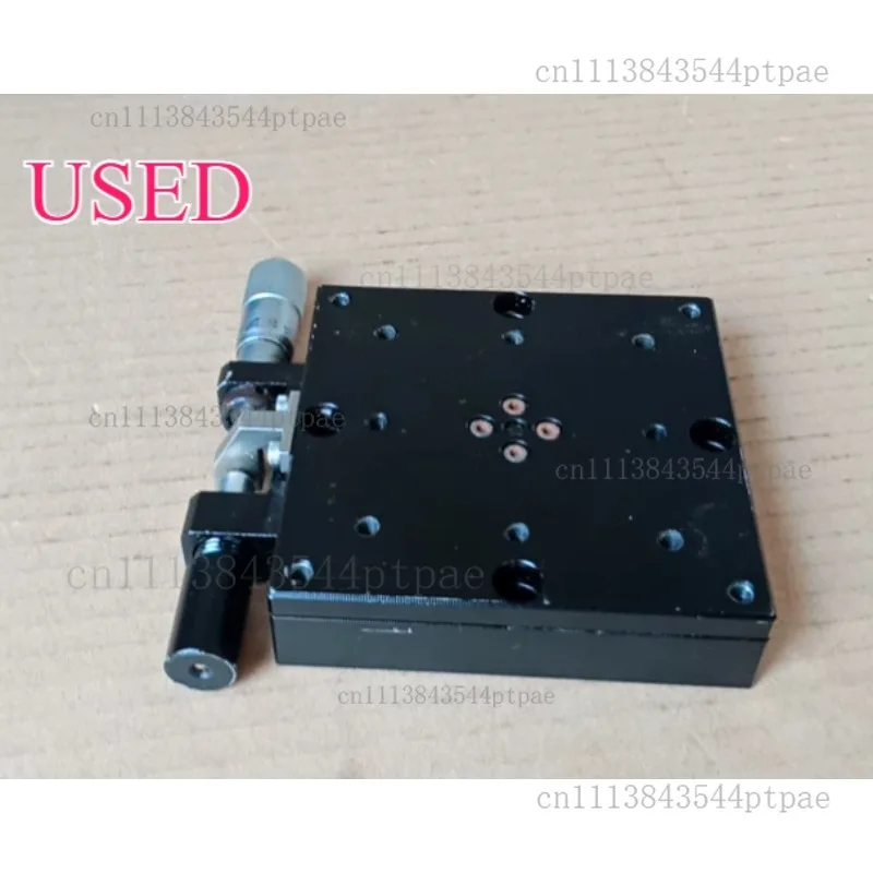 An r-axis micrometer fine-tuning optical rotary stage (actual product photos)