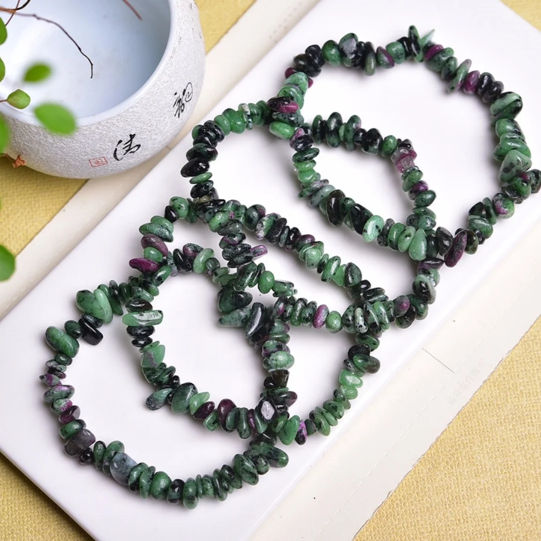 1 قطعة سوار الحصى الكريستال الطبيعي ، سوار اليشم الحصى الياقوت الطبيعي مع حجر سحق غير منتظم ، سوار الموضة