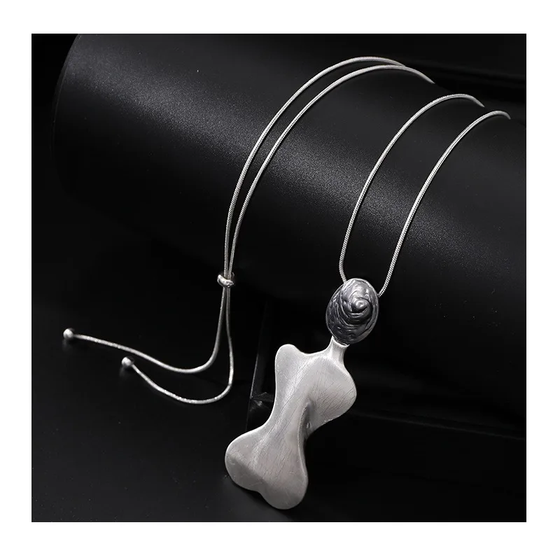 

Foreign Trade Special Supply New Original Niche Personalized Alloy Pendant Women's Versatile Jewelry Simple High-end Necklace